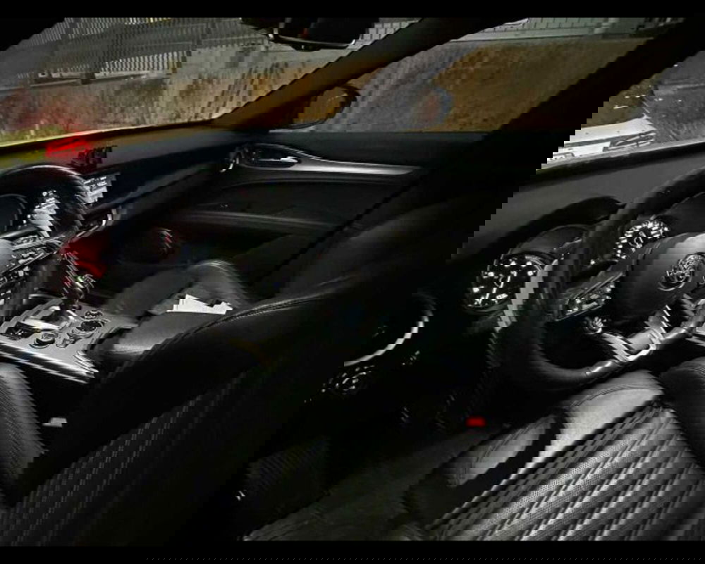 Alfa Romeo Stelvio usata a Bologna (3)