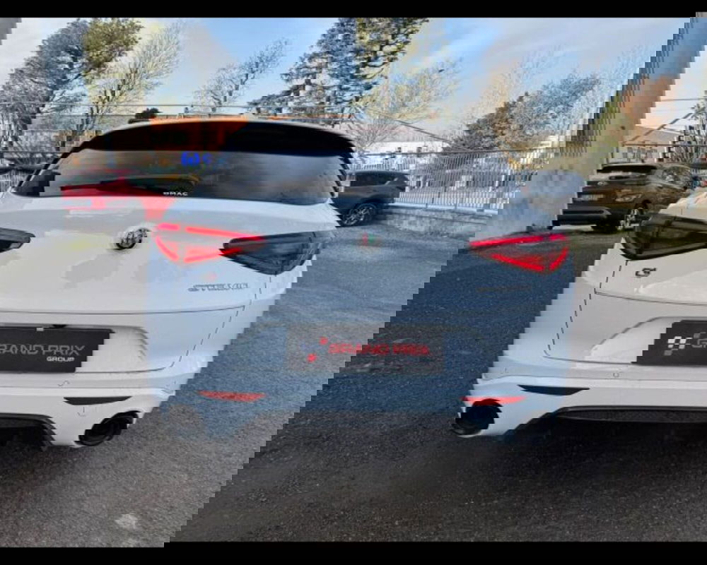 Alfa Romeo Stelvio usata a Bologna (4)