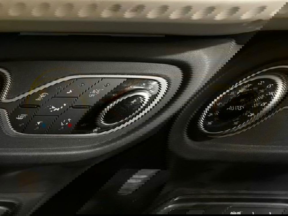 Renault Twingo usata a Como (17)