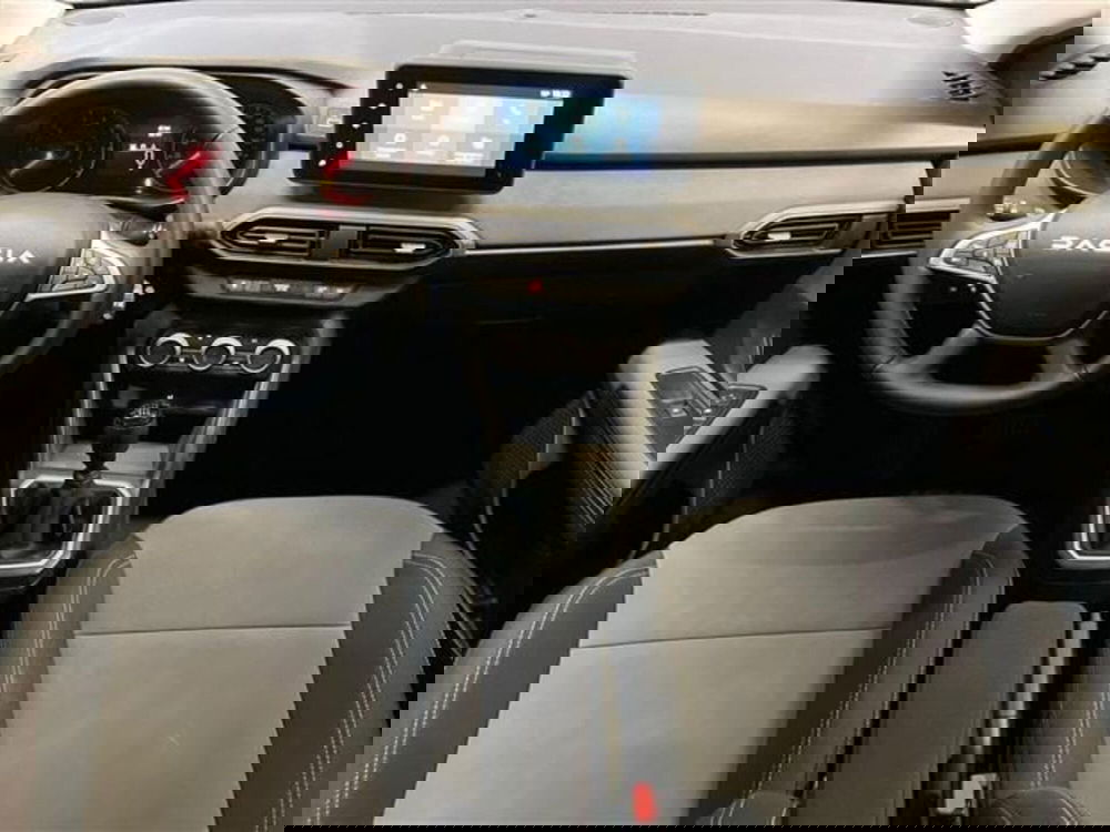 Dacia Sandero Stepway nuova a Como (9)