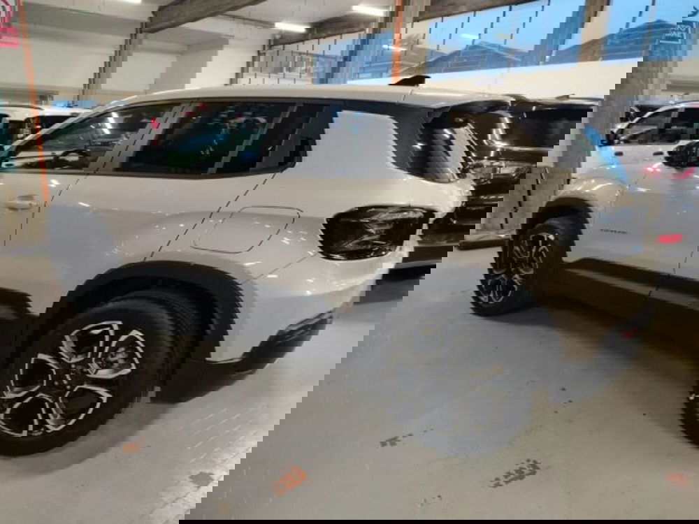 Jeep Avenger nuova a Forlì-Cesena (9)