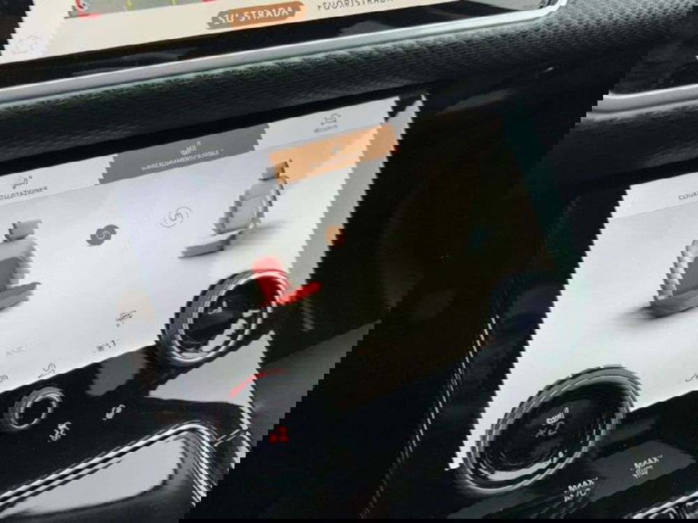 Land Rover Range Rover Velar usata a Siena (12)