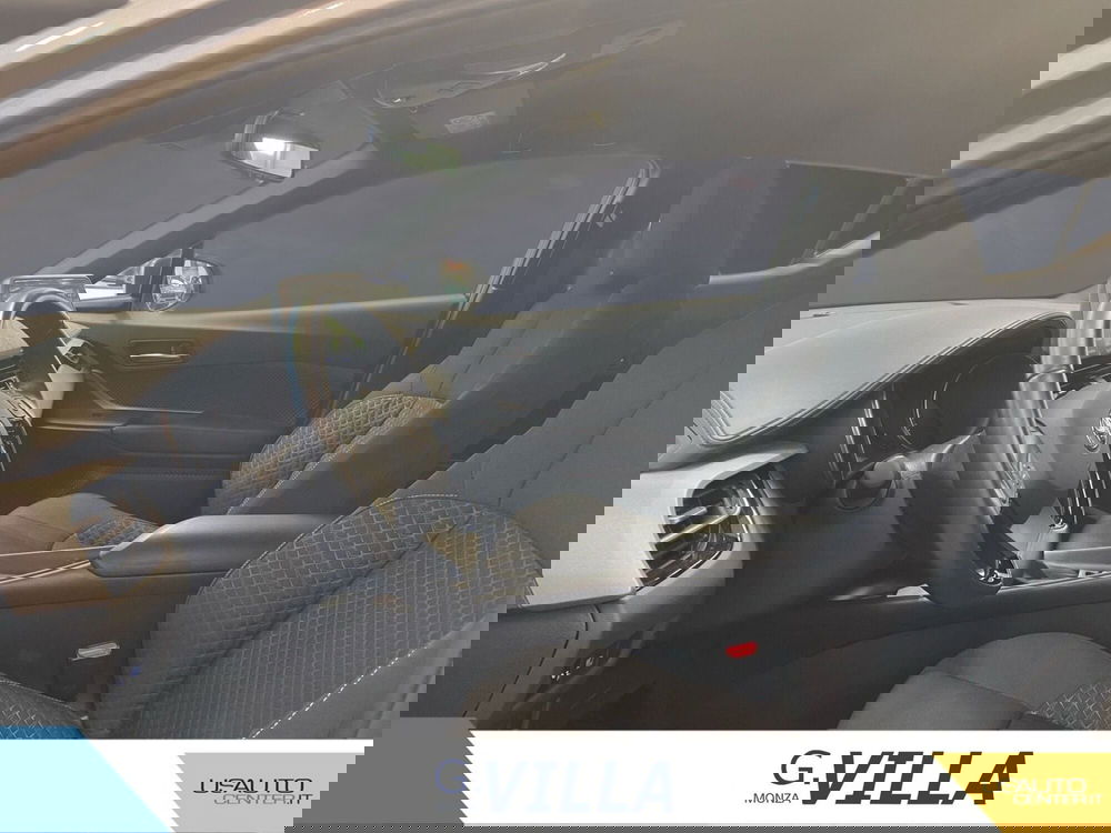 Toyota Toyota C-HR usata a Monza e Brianza (13)