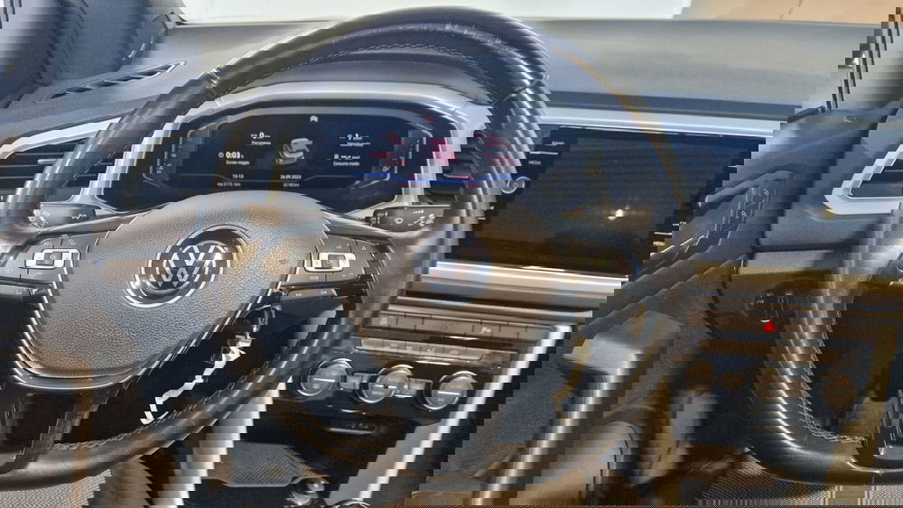 Volkswagen T-Roc Cabrio usata a Vercelli (15)