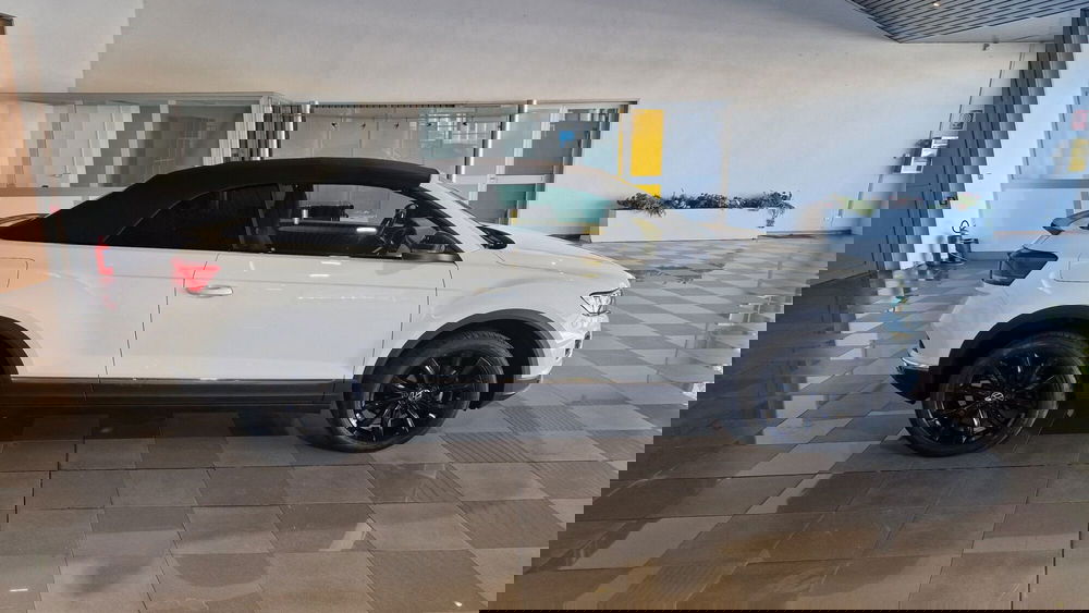 Volkswagen T-Roc Cabrio usata a Vercelli (5)