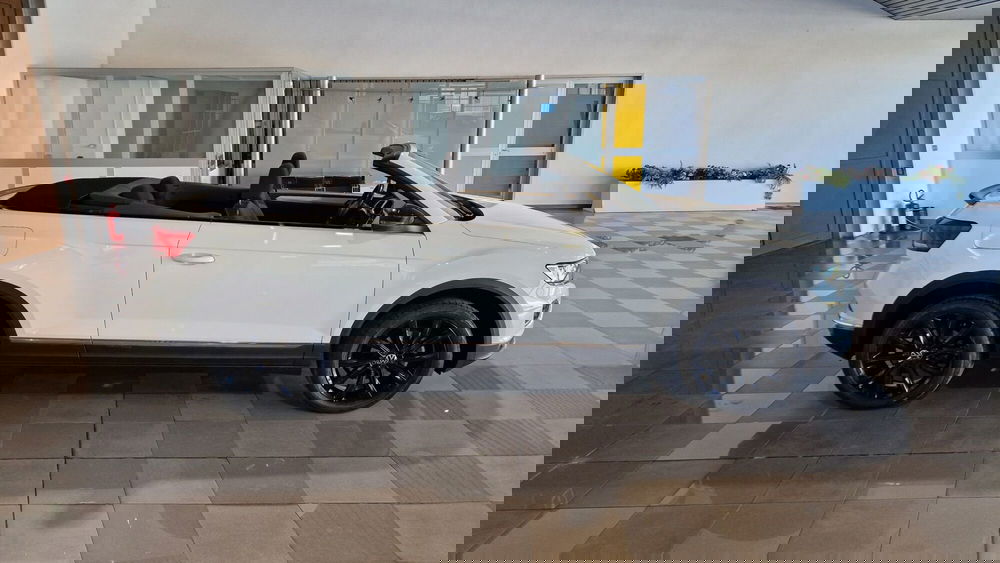 Volkswagen T-Roc Cabrio usata a Vercelli (6)