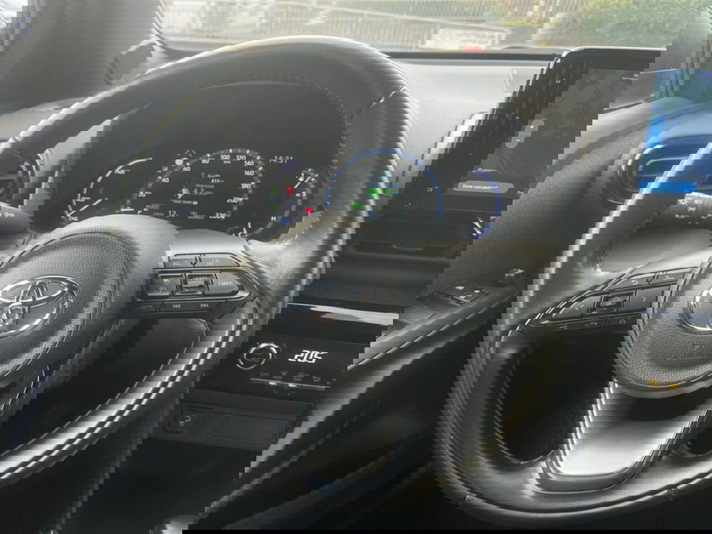 Toyota Yaris Cross usata a Lecco (16)