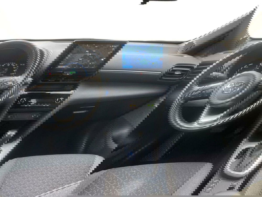 Toyota Yaris Cross usata a Lecco (9)