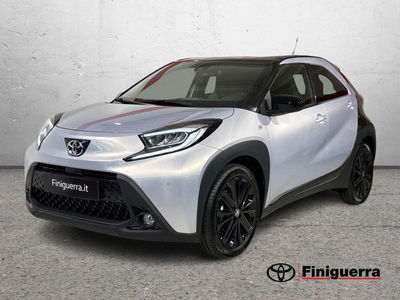 Toyota Aygo X 1.0 JBL Special Edition 72cv nuova a Civate