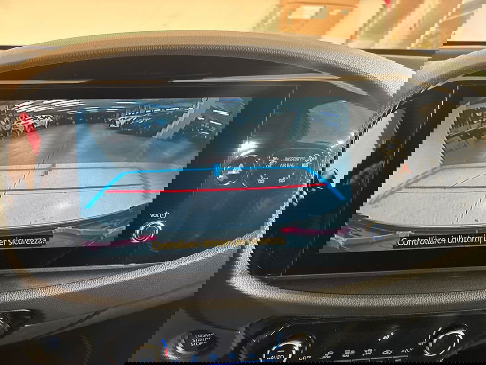 Toyota Aygo X nuova a Lecco (15)