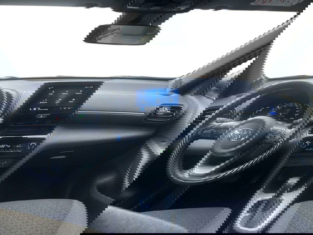 Toyota Yaris Cross usata a Lecco (8)