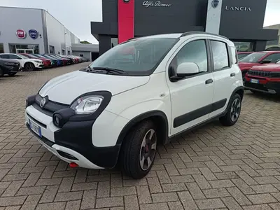 Fiat Panda Cross Cross 1.0 FireFly S&amp;S Hybrid del 2024 usata a Alessandria