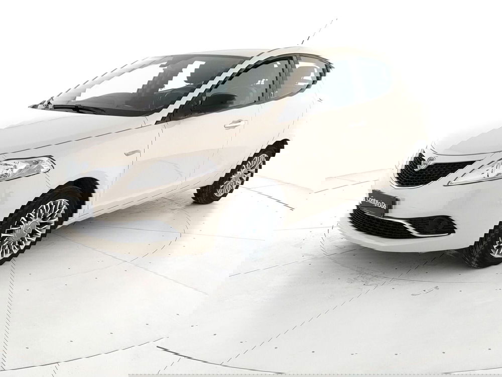 Lancia Ypsilon usata a Caserta