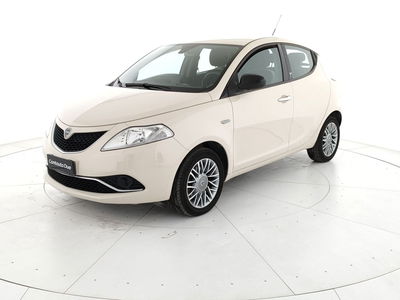 Lancia Ypsilon 1.2 69 CV 5 porte Gold del 2018 usata a Teverola