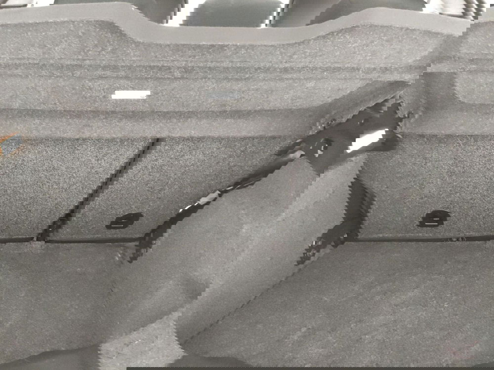 Lancia Ypsilon usata a Caserta (11)