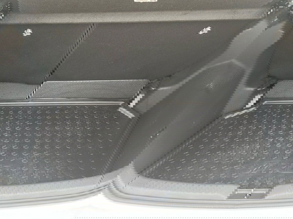 Toyota Yaris usata a Ragusa (7)