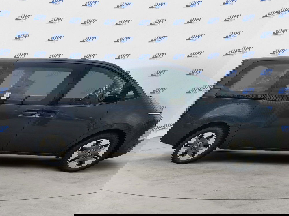 Hyundai Staria nuova a Lucca (2)