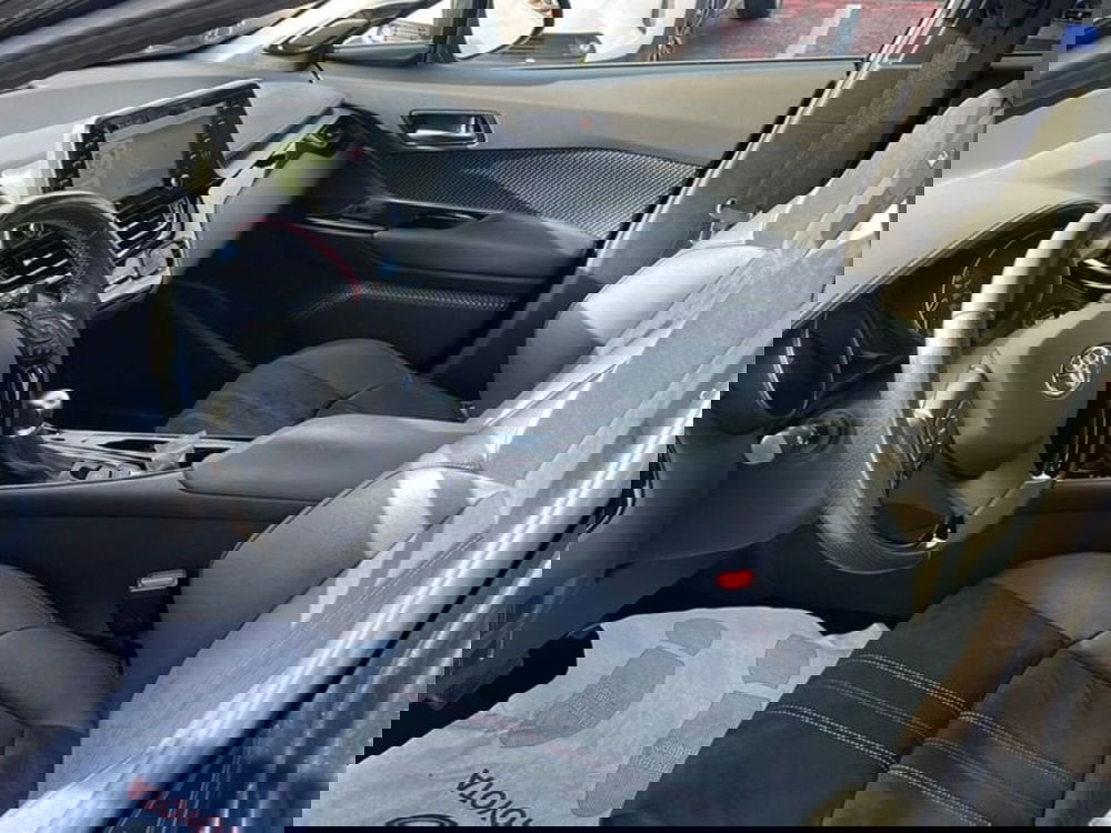 Toyota Toyota C-HR usata a Vicenza (10)