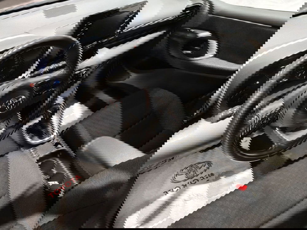 Toyota Yaris usata a Roma (12)