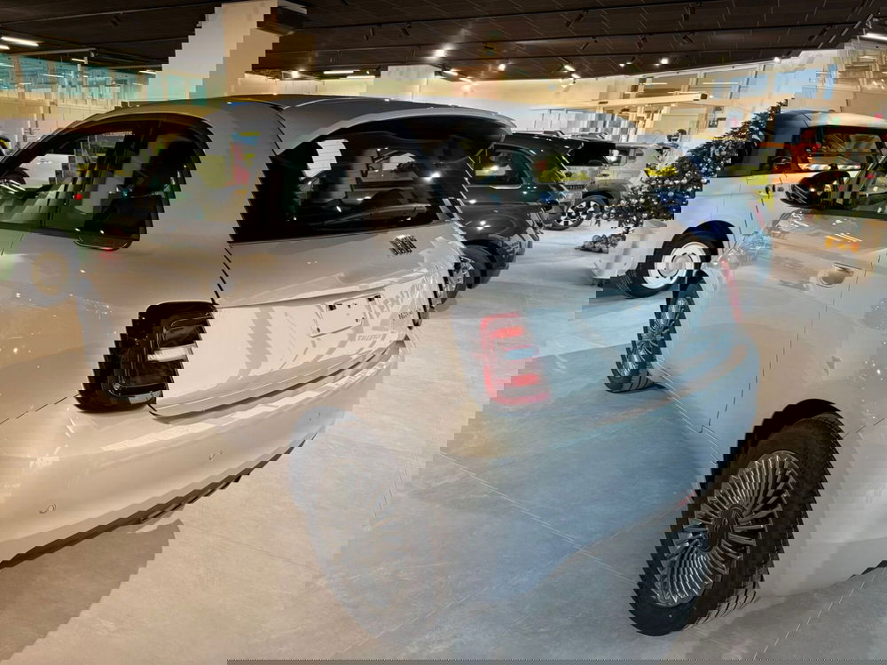 Fiat 500 nuova a Reggio Emilia (2)