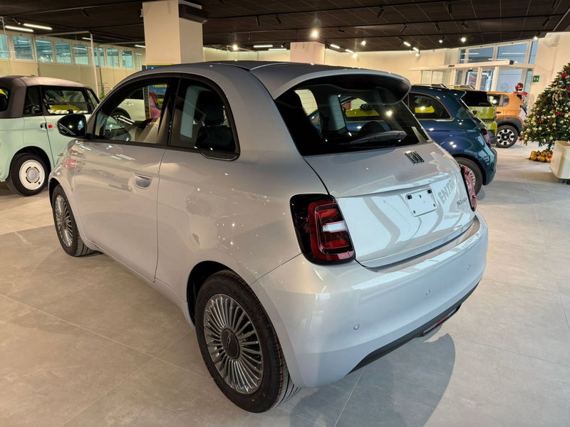 Fiat 500 nuova a Reggio Emilia (2)