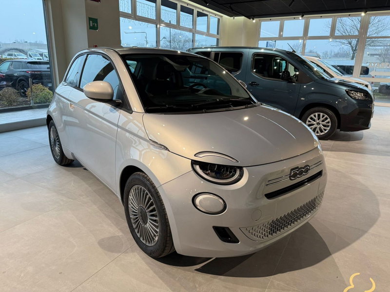 Fiat 500 nuova a Reggio Emilia (3)