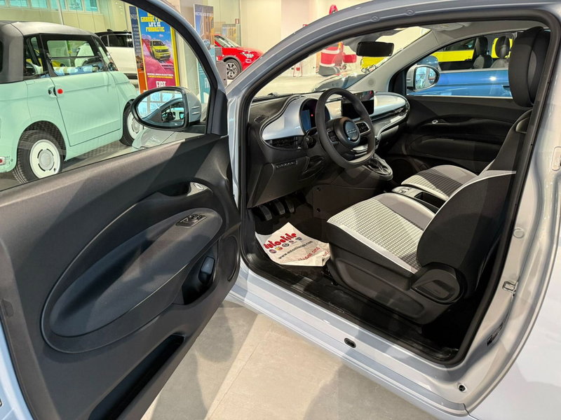 Fiat 500 nuova a Reggio Emilia (5)