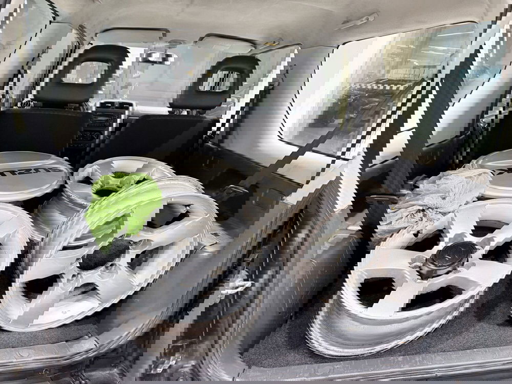 Suzuki Jimny usata a Latina (10)