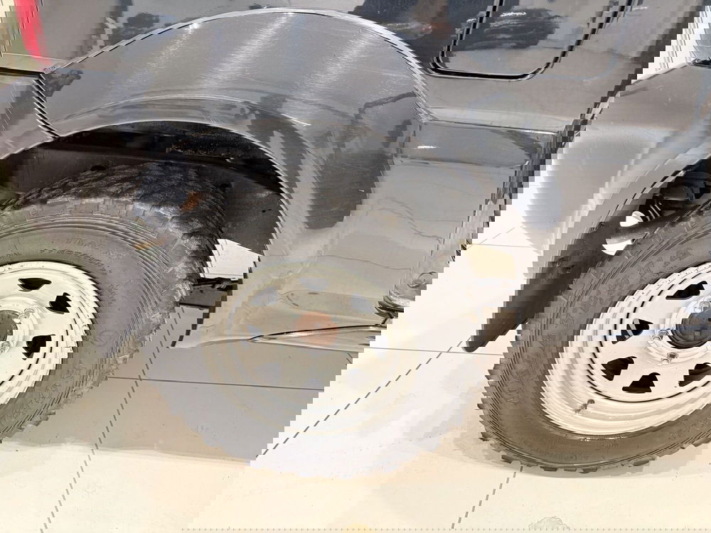 Suzuki Jimny usata a Latina (17)