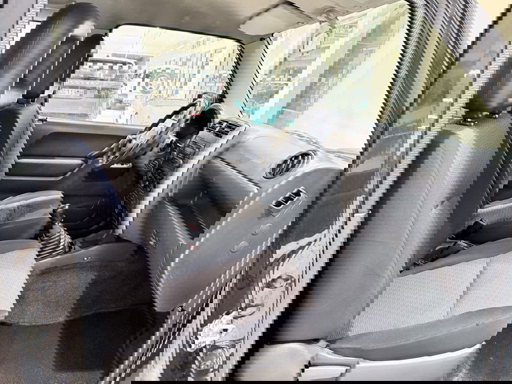 Suzuki Jimny usata a Latina (8)