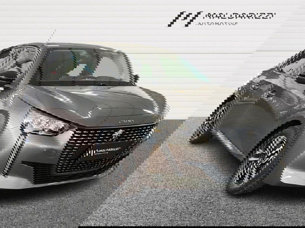 Peugeot 208 usata a Lecce