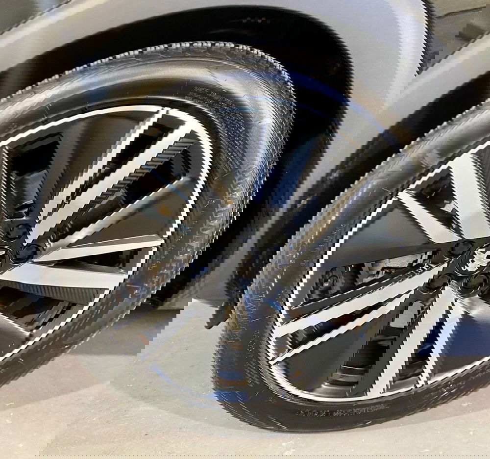 Peugeot 3008 usata a Bari (10)