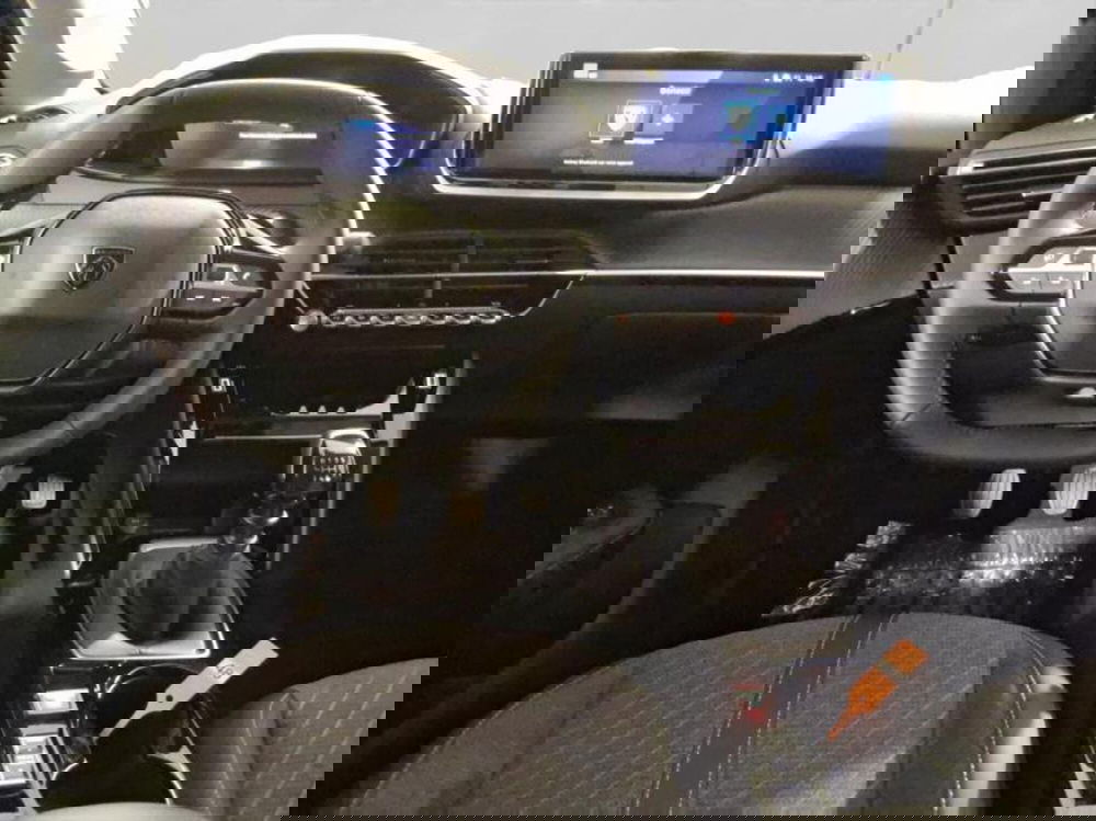 Peugeot 208 nuova a Genova (11)