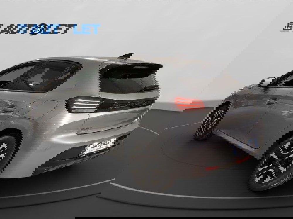 Peugeot 208 nuova a Genova (8)