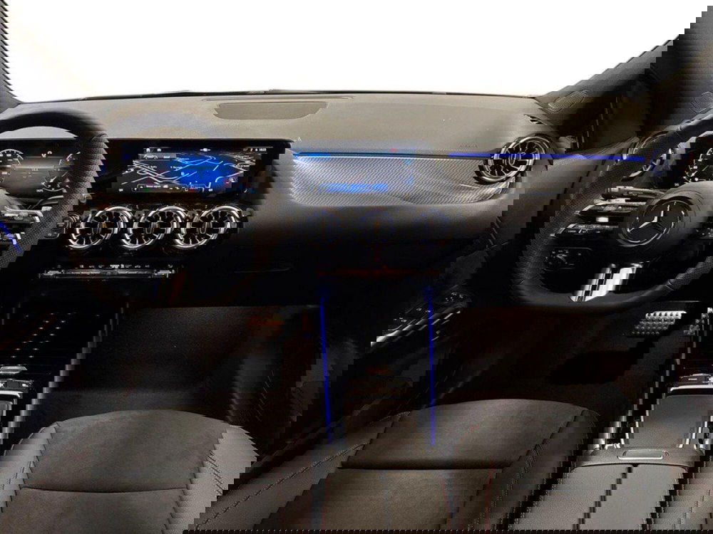 Mercedes-Benz GLA SUV nuova a Rimini (11)