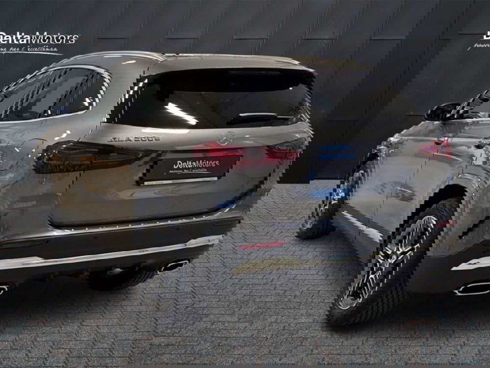 Mercedes-Benz GLA SUV nuova a Rimini (4)