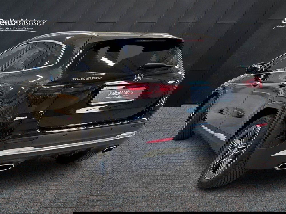 Mercedes-Benz GLA SUV nuova a Rimini (4)