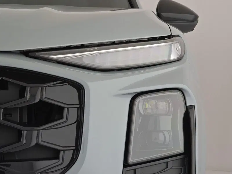 Audi Q3 Sportback nuova a Alessandria (6)