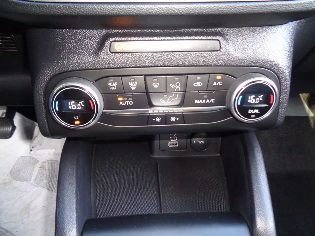 Ford Focus usata a Treviso (16)