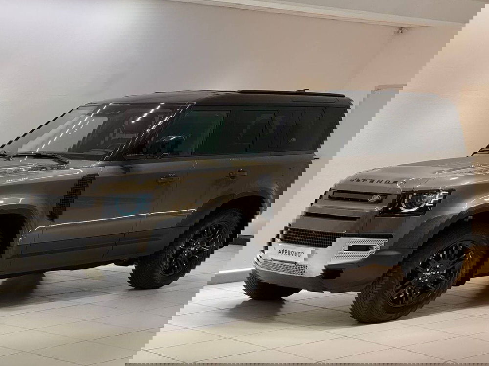 Land Rover Defender usata a Savona