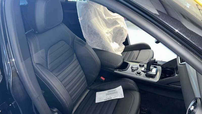 Alfa Romeo Stelvio nuova a Benevento (13)