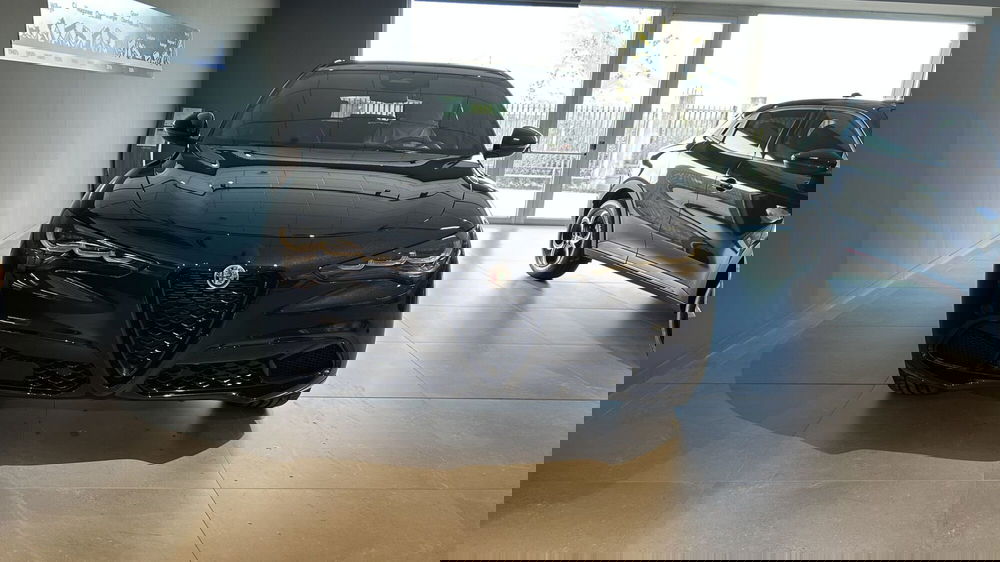 Alfa Romeo Stelvio nuova a Benevento (2)