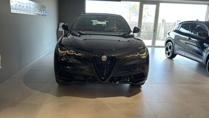 Alfa Romeo Stelvio nuova a Benevento (2)
