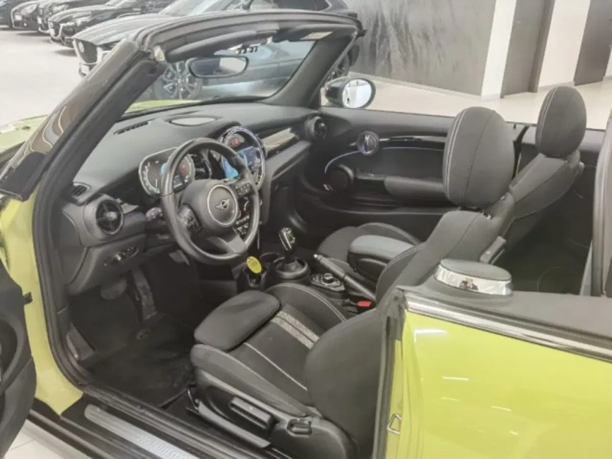 MINI Mini Cabrio usata a Modena (13)