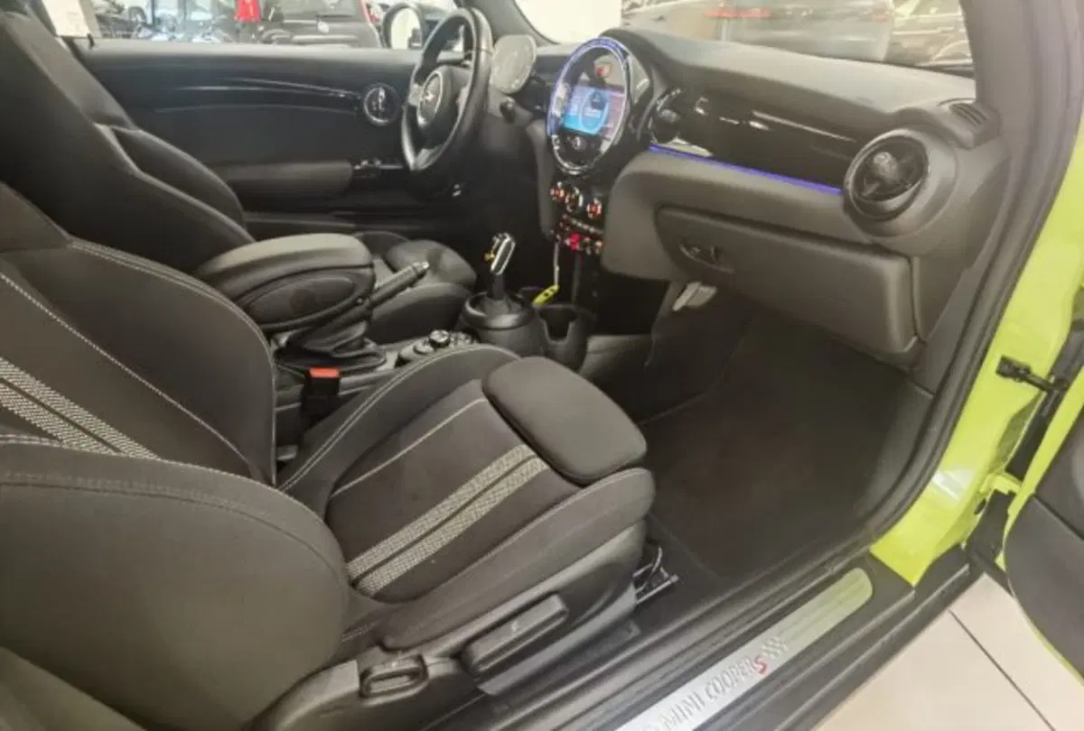 MINI Mini Cabrio usata a Modena (16)