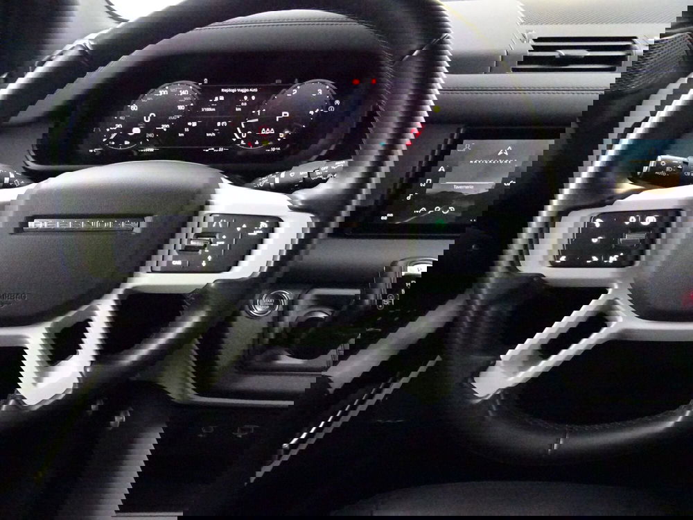 Land Rover Defender usata a Como (10)