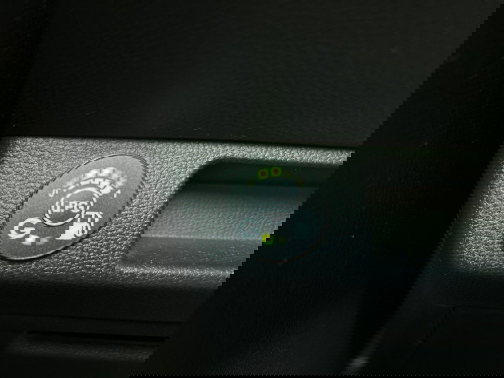 Renault Clio usata a Roma (15)