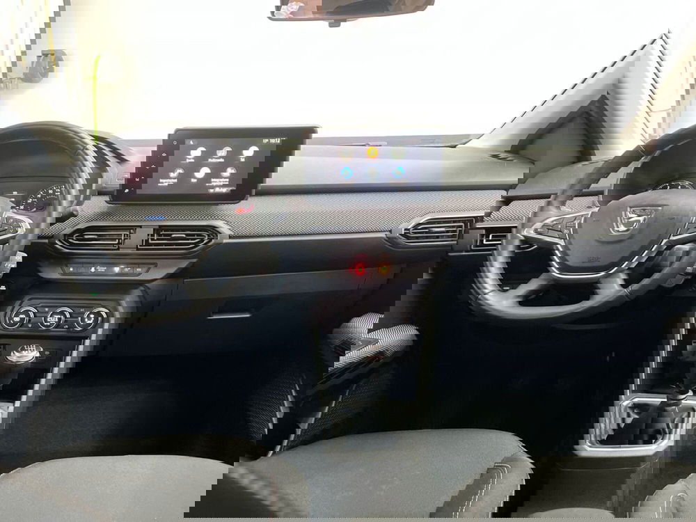 Dacia Jogger usata a Roma (12)