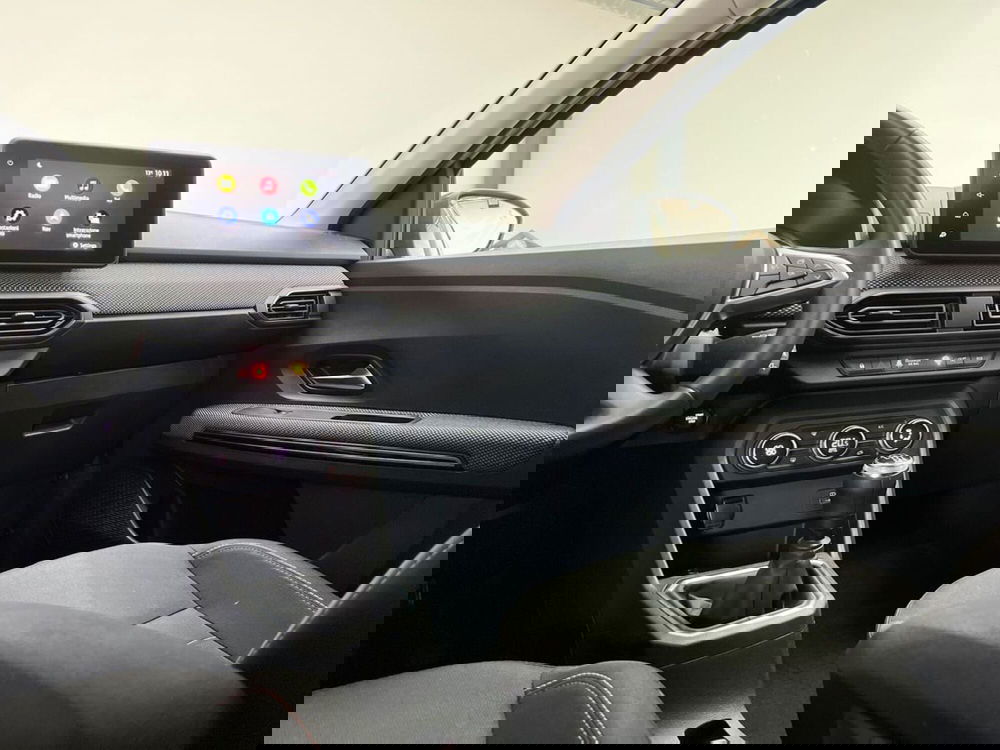 Dacia Jogger usata a Roma (13)