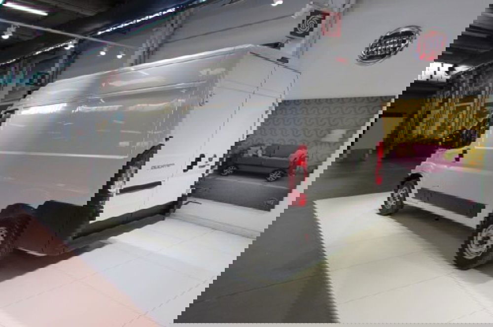 Fiat Ducato Furgone nuova a Milano (3)